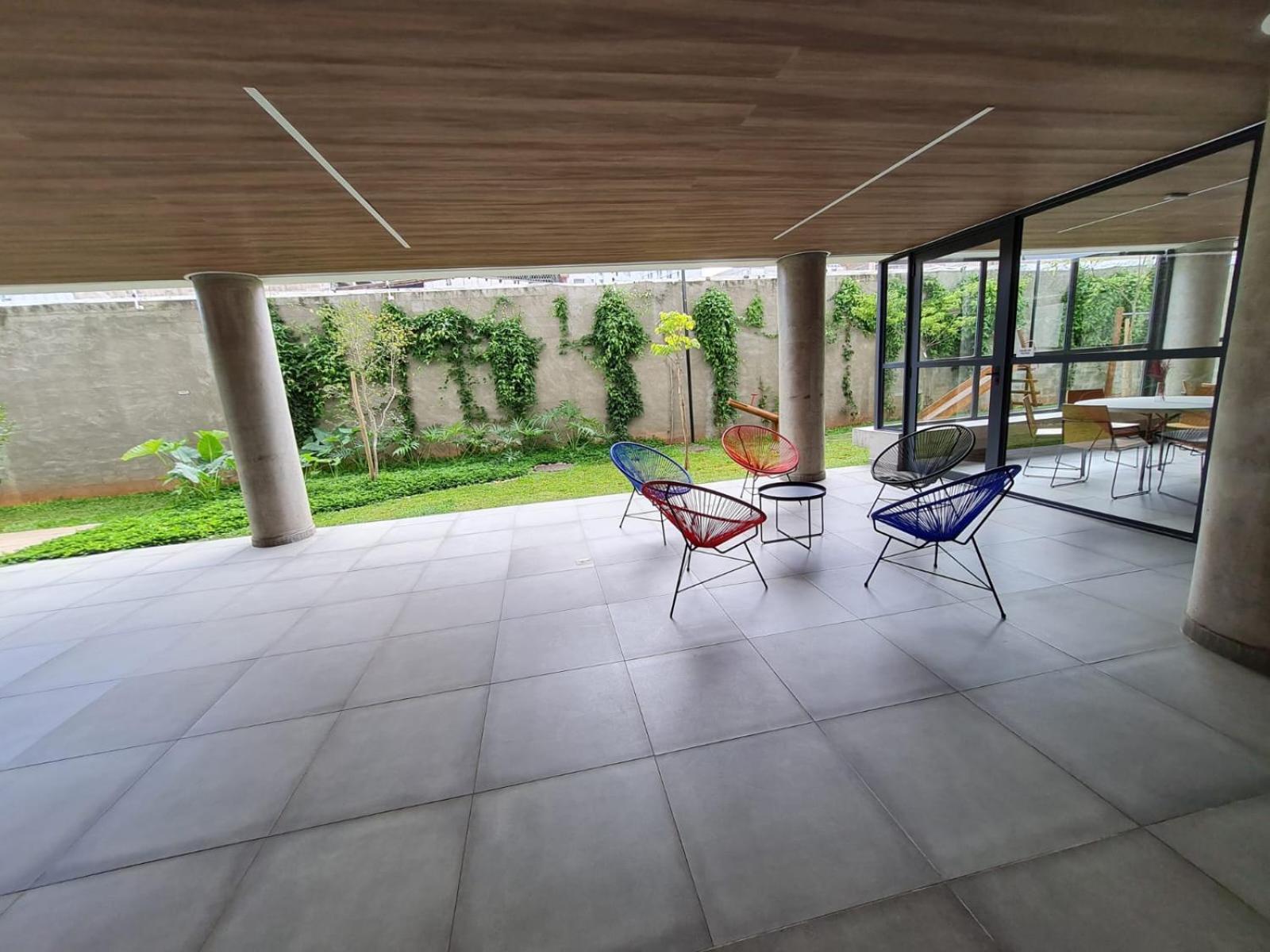 Prox. Avenida Paulista Apartamento *